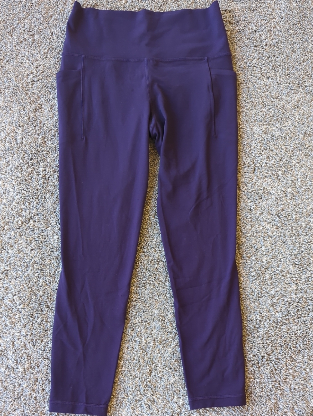 Athleta Salutation 7/8 Inch Tight - Purple S
